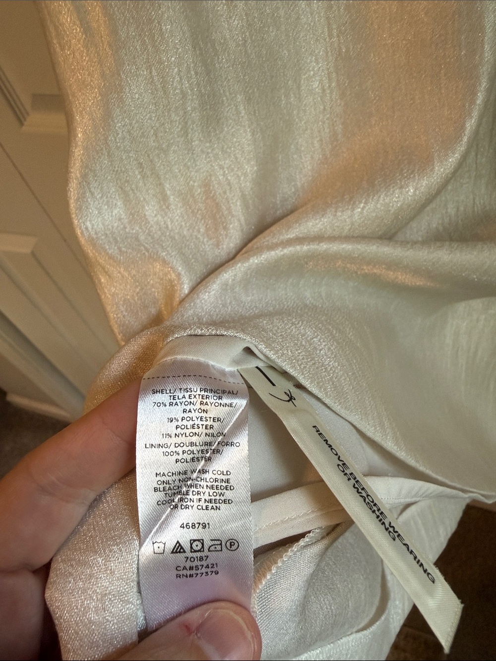 Ann Taylor Cream Puff-Sleeve V-Neck Shift Dress - Picture 3 of 4